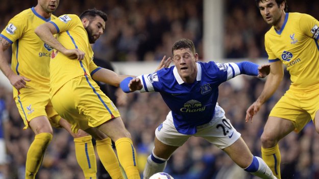 Палас отказа Евертън за Топ 4