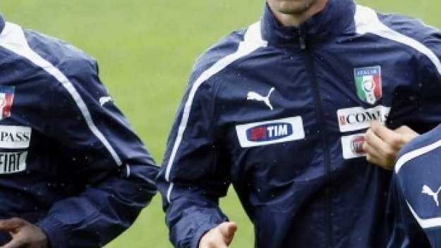 Борбата за подписа на Астори се ожесточава