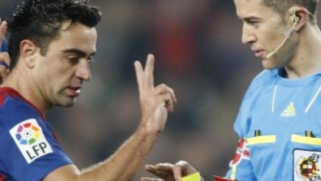 Шави титуляр срещу Валенсия