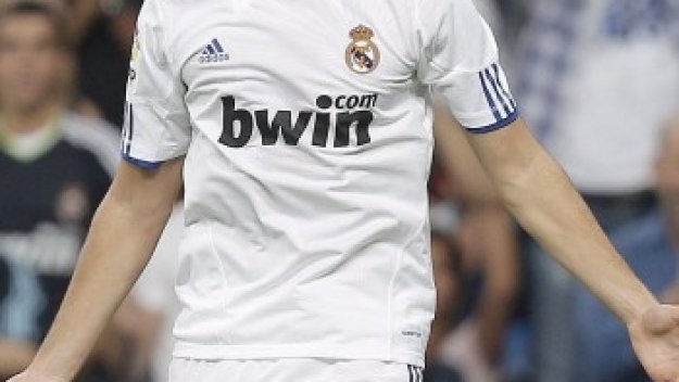 Бензема титуляр срещу Оксер