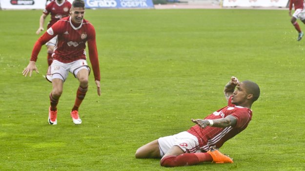 Справка на Gol.bg показа: Каранга е "рязал глави" срещу Дунав и в Бразилия + ВИДЕО