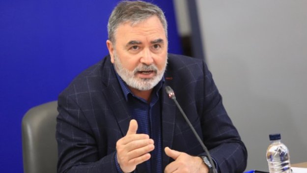 Стана ясно кога ще бъдат отворени стадионите в България