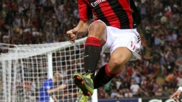 Ибра - 2 удара, 2 гола