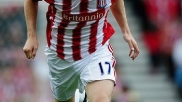 Ливърпул взима Райън Шоукрос през зимата