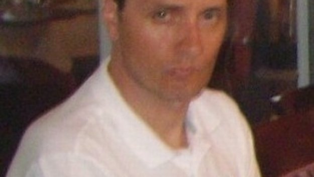 Бивш футболист на „Черноморец” страда от рядка болест