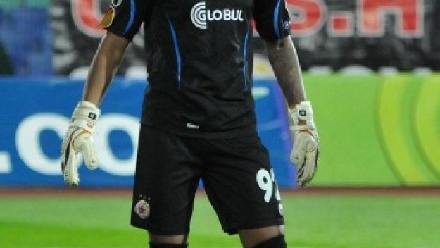 Мболи в конфликт със селекционера на Алжир