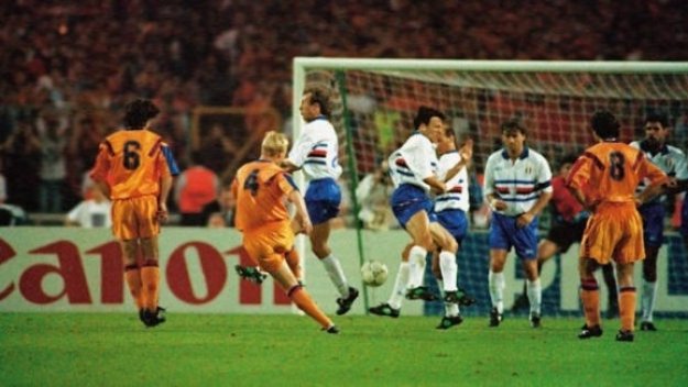 Барселона и Сампдория може да играят за трофея &quot;Гампер&quot;