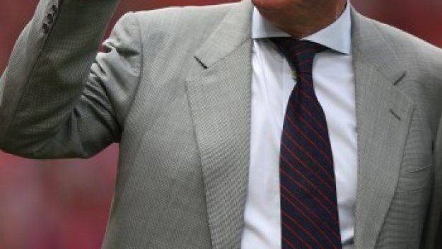 Сър Алекс беснее след контузията на Чичарито