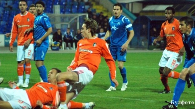 Литекс преотстъпи Пламен Николов на Том