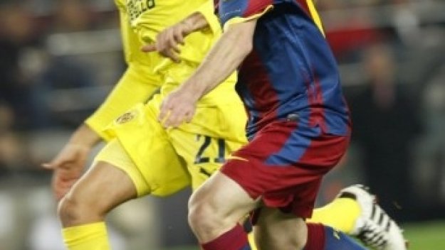 Виляреал не пуска халф във Валенсия