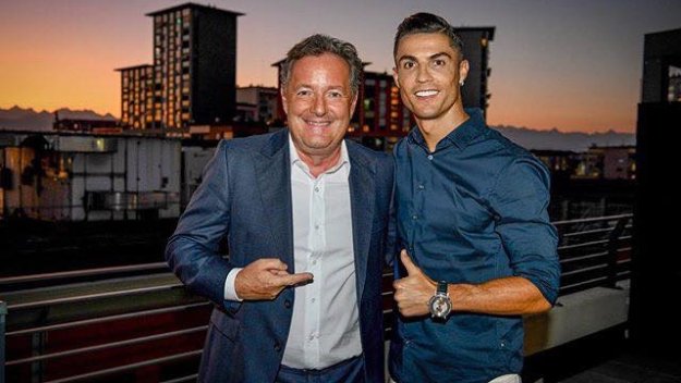 https://www.facebook.com/Cristiano/photos