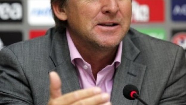 &quot;Билд&quot;: Бернд Шустер е новият треньор на Волфсбург