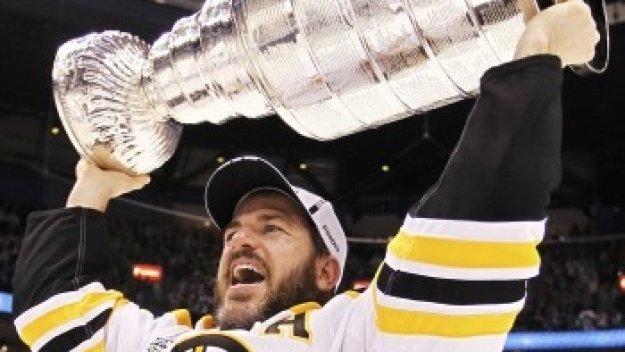 След 23 години в НХЛ Марк Реки прекрати кариерата си