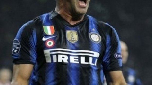 Станкович започна със заяжданията преди дербито