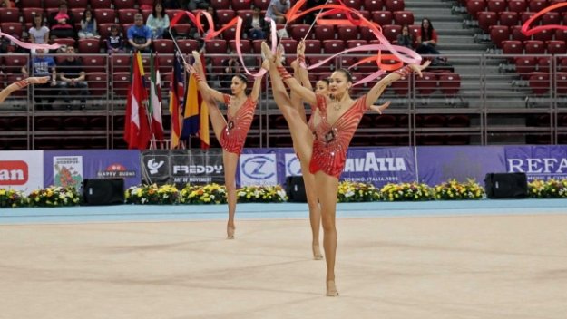 Радост за спорта ни! Ансамбълът със сребро в Испания