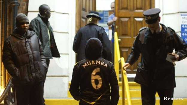 Състоянието на Муамба е критично