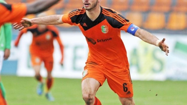 Звездата на Литекс: За мен ще е чест да заиграя с Бербо