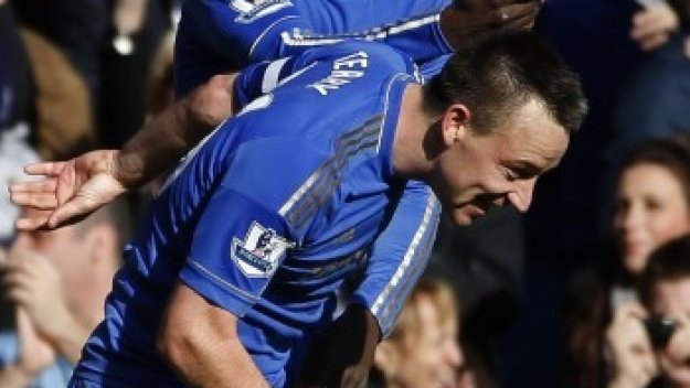 Тери готов да стои на пейката