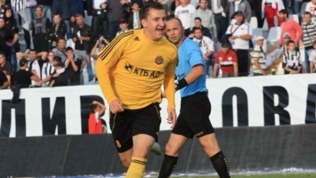 Турци пожелаха звездата на Ботев Пловдив