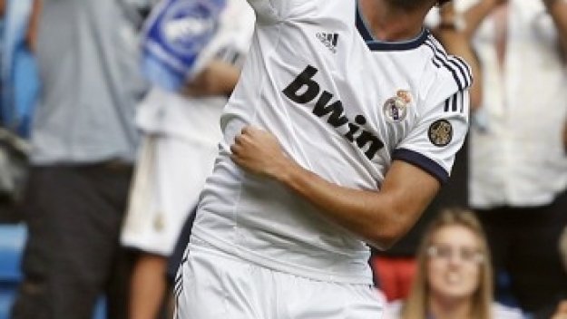 Игуаин ще стартира и на “Камп Ноу”