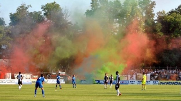 Коко прати Локо на село