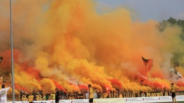 Феновете на Ботев готвят ад за Левски насред Герена