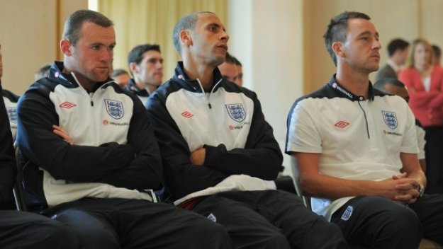 Рио Фърдинанд се възстановява шокиращо бързо