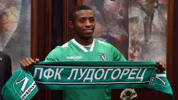 ОФИЦИАЛНО: Кафу подписа с Лудогорец