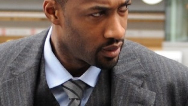 Аринас с нова издънка, този път лъже треньора