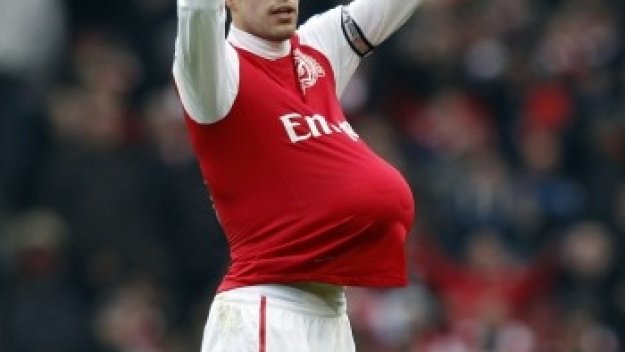 Ван Перси намекна за оставане в Арсенал