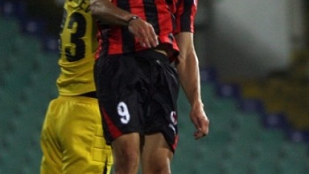 Локо (Сф) смъкна цените на билетите до 3 лв.