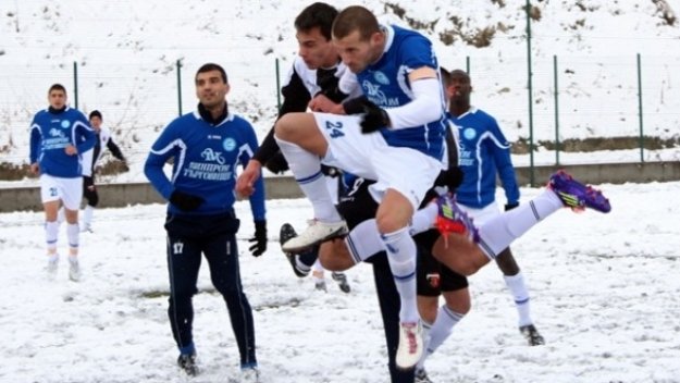 Кокала търси вратари за Локо Пловдив