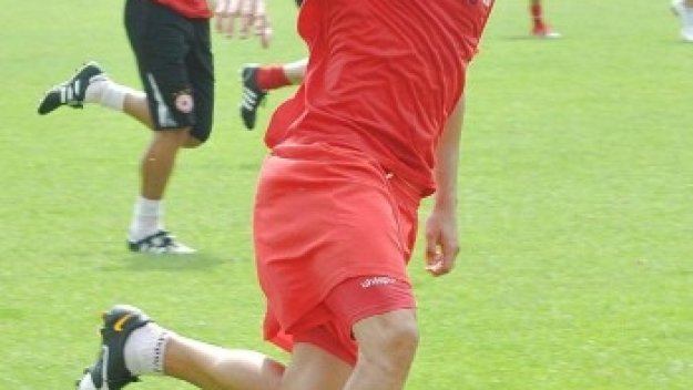 Руи Мигел премина в Академика