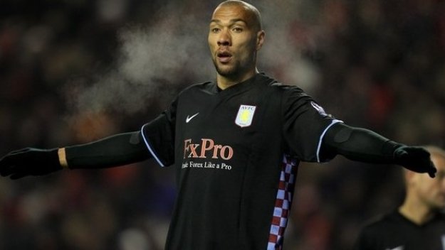 Джон Карю реже Бирмингам и Фулъм заради Уест Бромич