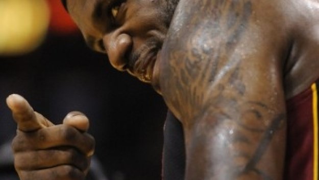 ЛеБрон купи част от Ливърпул