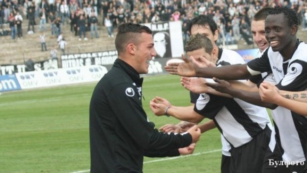 Дани Кики премина в Черноморец