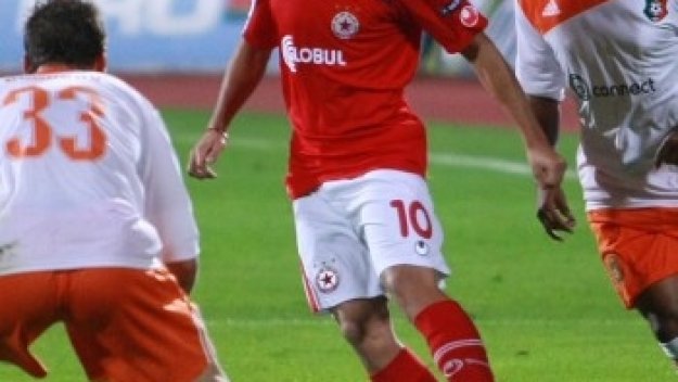 ЦСКА дължи пари на Новия Меси