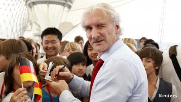 Руди Фьолер се обяви против контролата Холандия - Германия