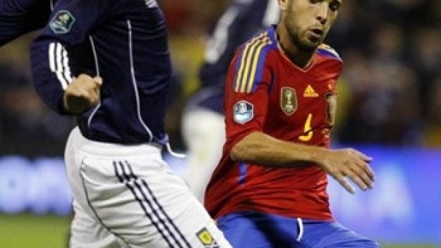 Испания остана без грешка, Чехия на бараж