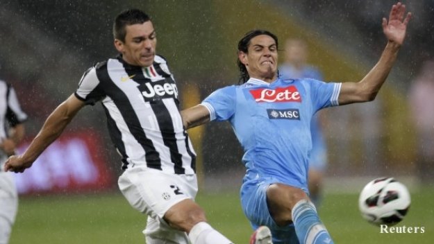 Лусио аут срещу Парма