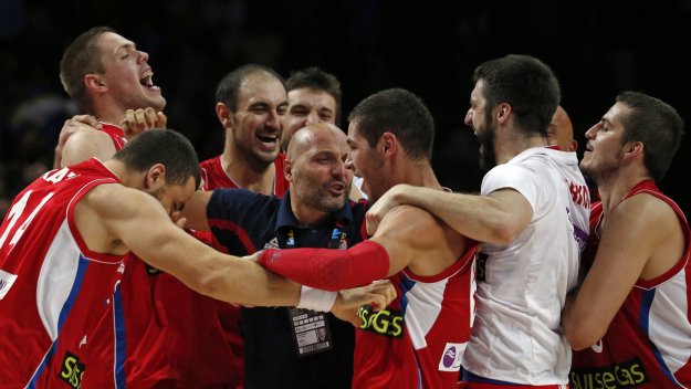 Сърбия надви и Франция и е на финал