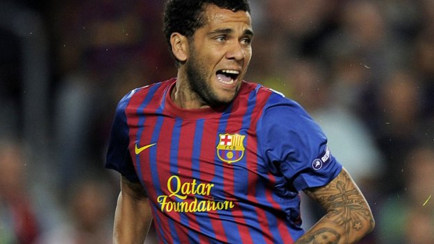 Луис Енрике: Доволен съм, че Алвес е при нас