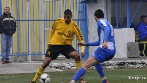 Ботев Пловдив надви Черноморец в зрелищен сблъсък