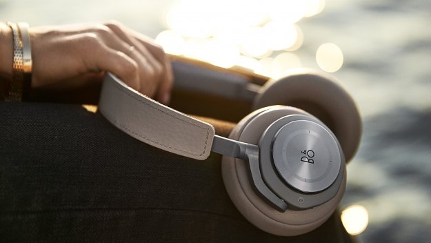 Иновативните слушалки B&O PLAY H9 на Bang&Olufsen - вече и на българския пазар