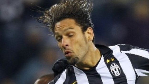 Агентът нa Амаури: Юве няма намерение да продава клиента ми