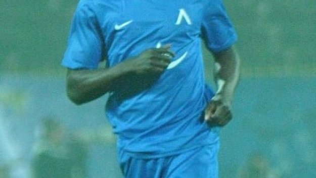 Френският &quot;Екип&quot; прати екип за Гара Дембеле