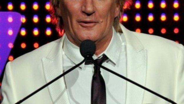 Род Стюърт ще пее на купона на Суонзи