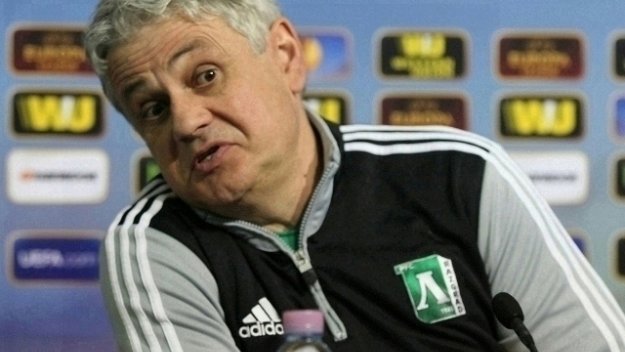 Стойчо Стоев поема Черно море?