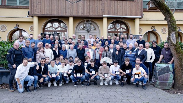 „Сини Сърца“ спази традиция, този път за паметен момент за Левски