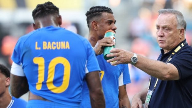 Кюрасао изпревари Исландия, като най-малката държава на световно